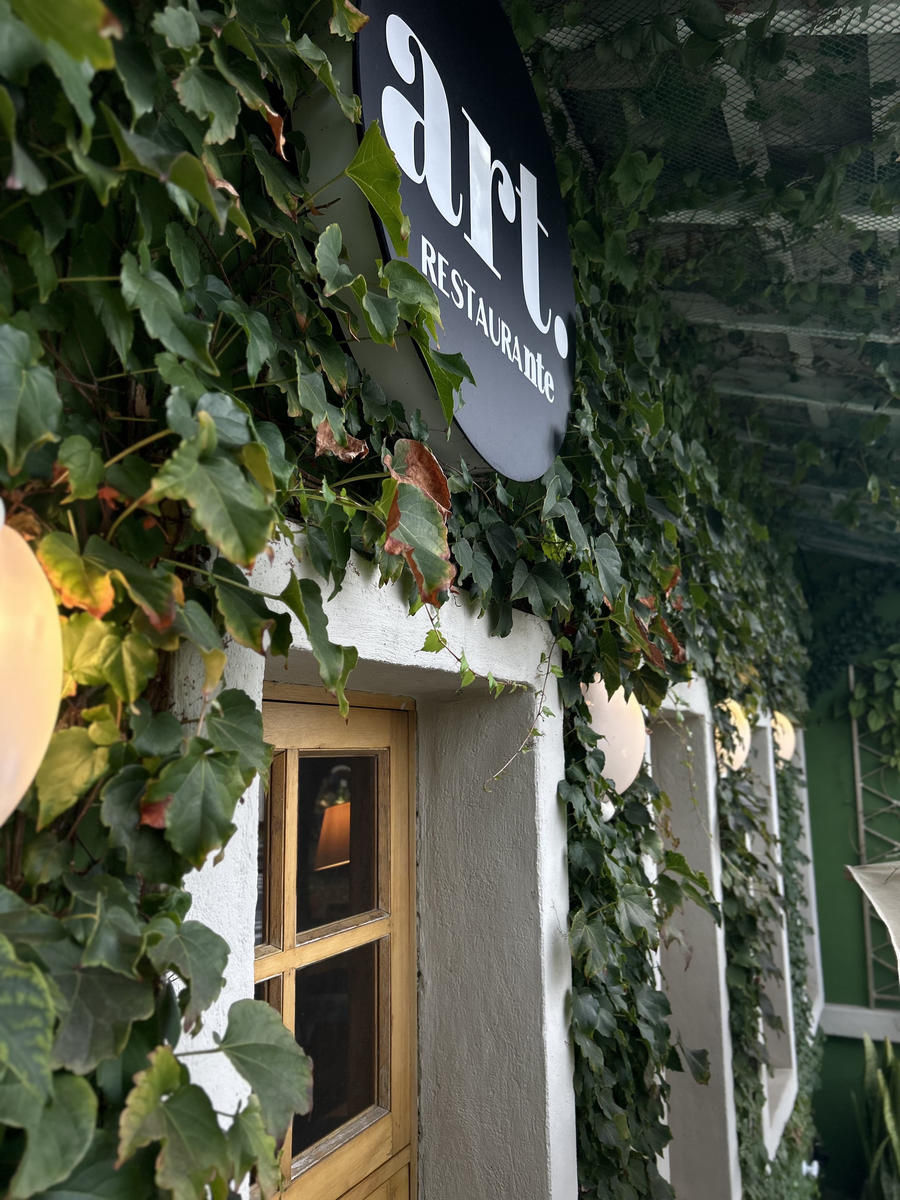 Fachada do restaurante Art